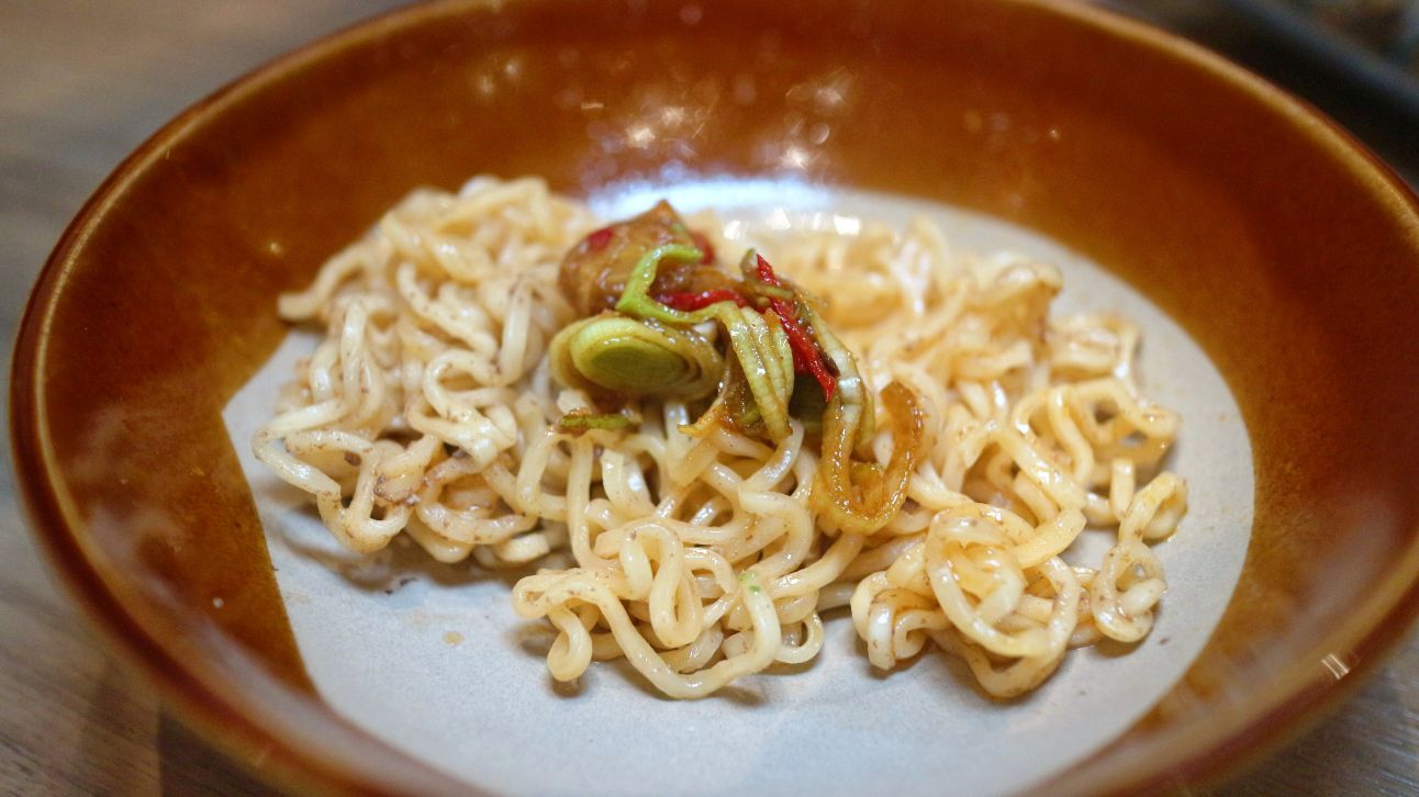 信義區火鍋、隱藏版黃牛沙朗值得一試、前法餐大廚獨家天然的功夫湯頭、「可以喝」的麻辣鍋、員外佬麻辣火鍋