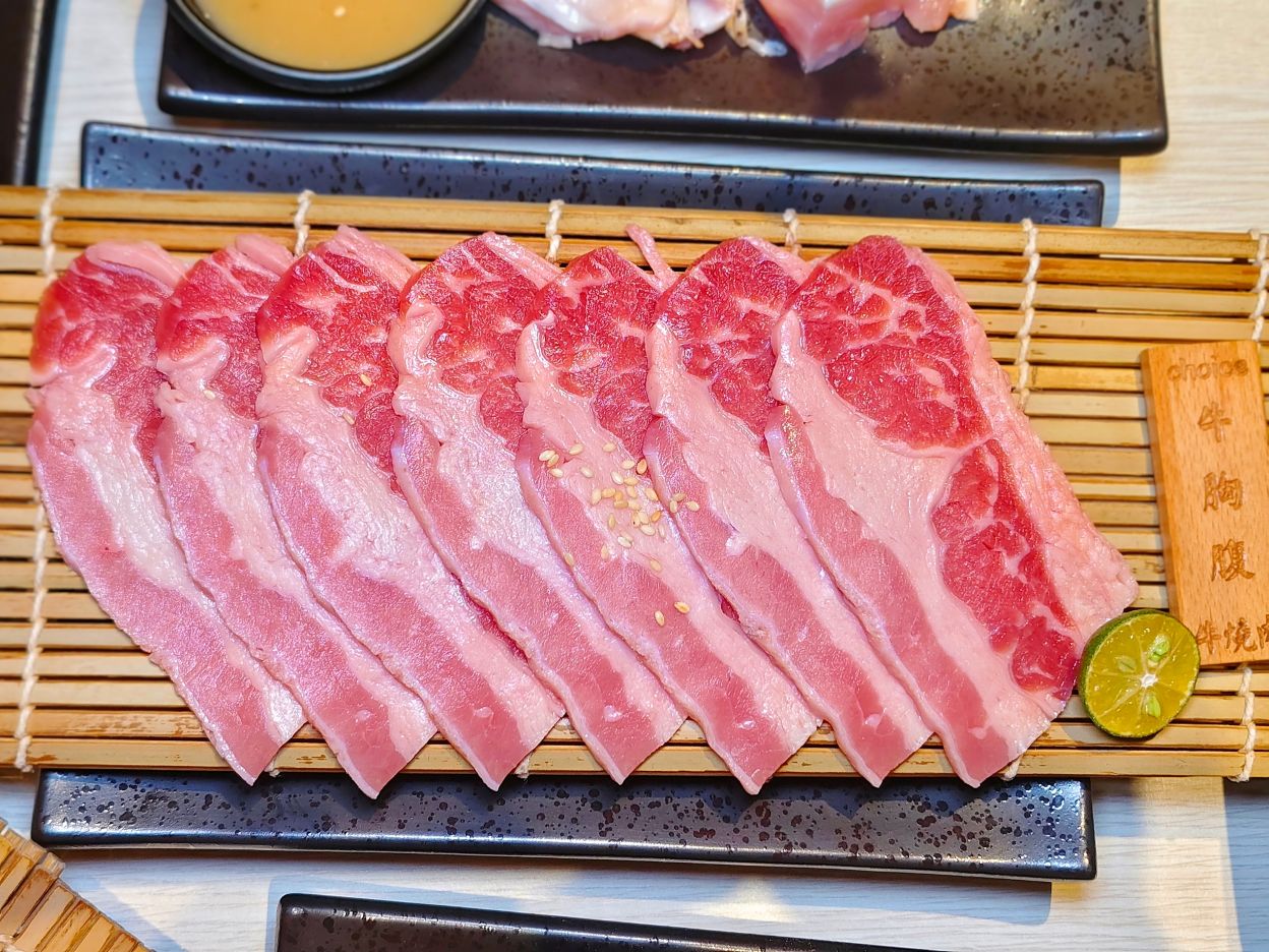 新店燒肉推薦|豪華澎湃牛盤套餐、平價就能吃到多種和牛!牛燒肉Yakiniku - 第23張圖 新店燒肉推薦|豪華澎湃牛盤套餐、平價就能吃到多種和牛!牛燒肉Yakiniku