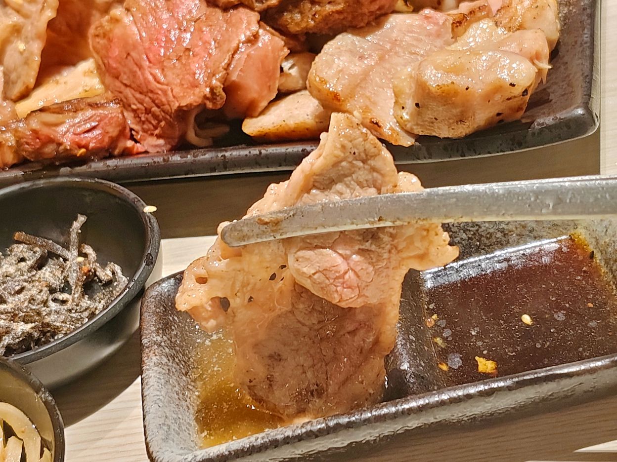 新店燒肉推薦|豪華澎湃牛盤套餐、平價就能吃到多種和牛!牛燒肉Yakiniku - 第25張圖 新店燒肉推薦|豪華澎湃牛盤套餐、平價就能吃到多種和牛!牛燒肉Yakiniku
