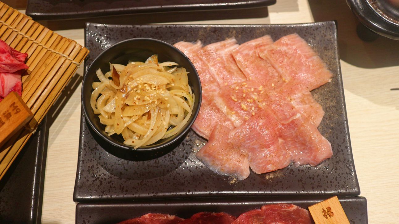新店燒肉推薦|豪華澎湃牛盤套餐、平價就能吃到多種和牛!牛燒肉Yakiniku - 第29張圖 新店燒肉推薦|豪華澎湃牛盤套餐、平價就能吃到多種和牛!牛燒肉Yakiniku