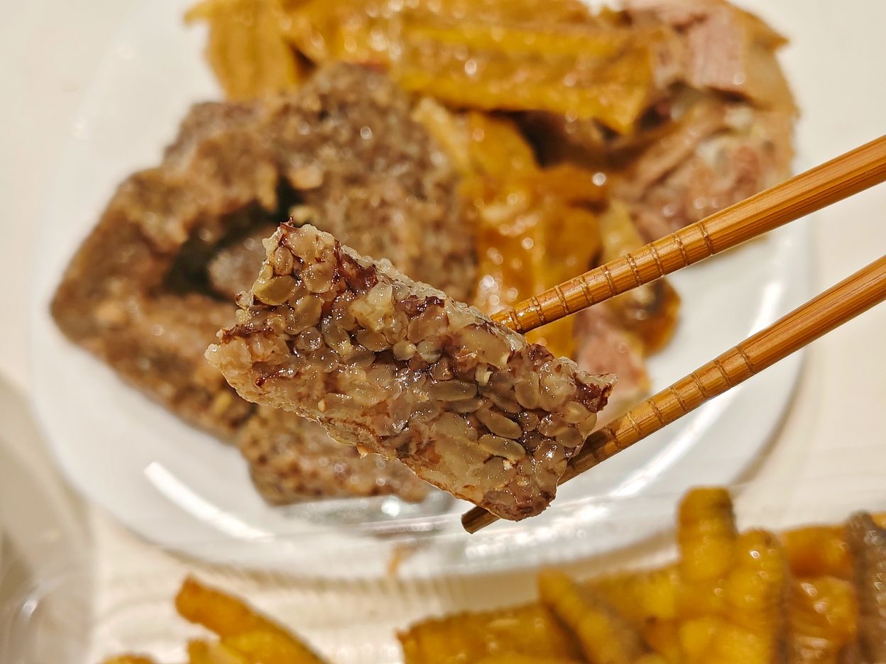 板橋江子翠美食小吃、買到隔天鵝肉退錢、標榜保證新鮮、天仙鵝肉！江寧黃昏市場美食！
