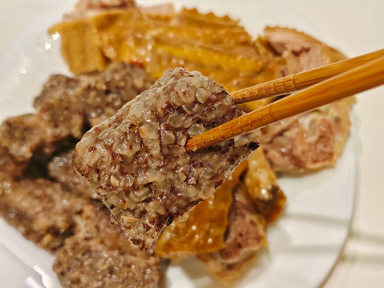 板橋江子翠美食小吃、買到隔天鵝肉退錢、標榜保證新鮮、天仙鵝肉！江寧黃昏市場美食！