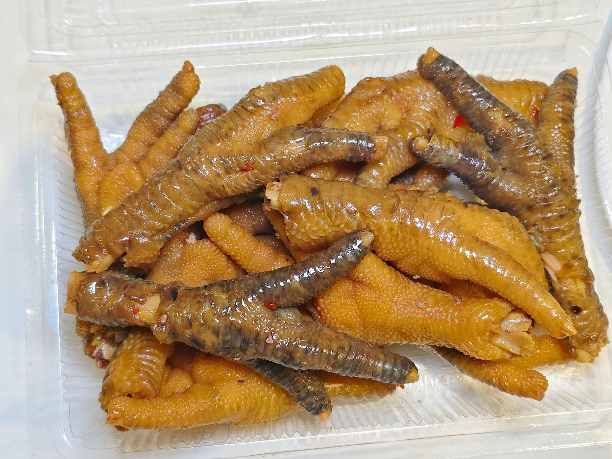 板橋江子翠美食小吃、買到隔天鵝肉退錢、標榜保證新鮮、天仙鵝肉！江寧黃昏市場美食！