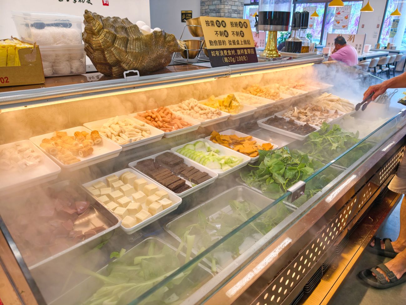 宜蘭礁溪火鍋吃到飽|肉盤加海鮮拼一盤聚餐美食超平價、還有包廂選擇、動涮溫體火鍋餐廳! - 第13張圖 宜蘭礁溪火鍋吃到飽|肉盤加海鮮拼一盤聚餐美食超平價、還有包廂選擇、動涮溫體火鍋餐廳!