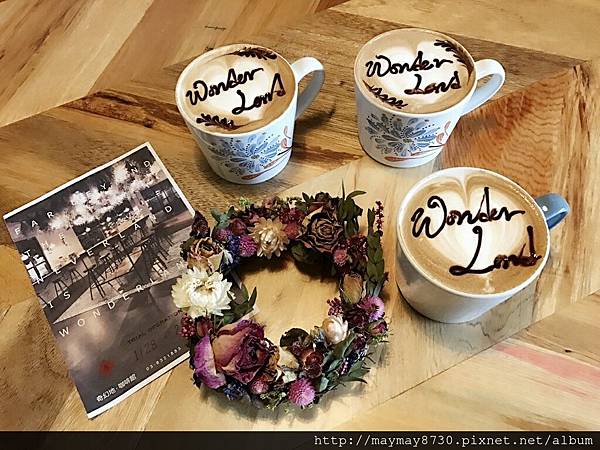 [花蓮市區]*奇幻地咖啡館* 充滿花藝迷人的咖啡廳/甜點/咖啡/下午茶 @💕小美很愛嚐💕