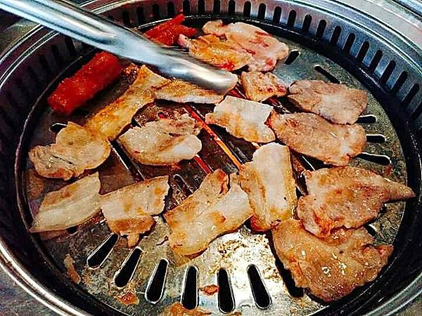 【泰國*曼谷美食】*K BBQ   平價韓式燒烤吃到飽 329元 @💕小美很愛嚐💕