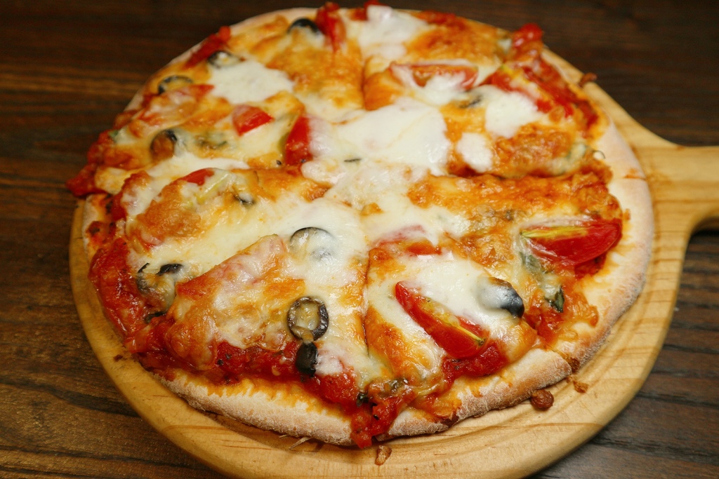 【信義美食】馬蔬蔬Pizza｜最純粹美味的無肉料理！飄散出的氣味是一種說不出的誘惑與魔力 @💕小美很愛嚐💕