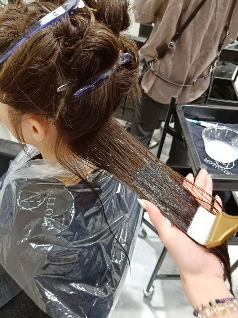 【髮保養】西班牙皇室御用品牌 Innovatis渃緹絲｜髮界的貴族享受、頭髮的童顏針魚子醬護髮 @💕小美很愛嚐💕