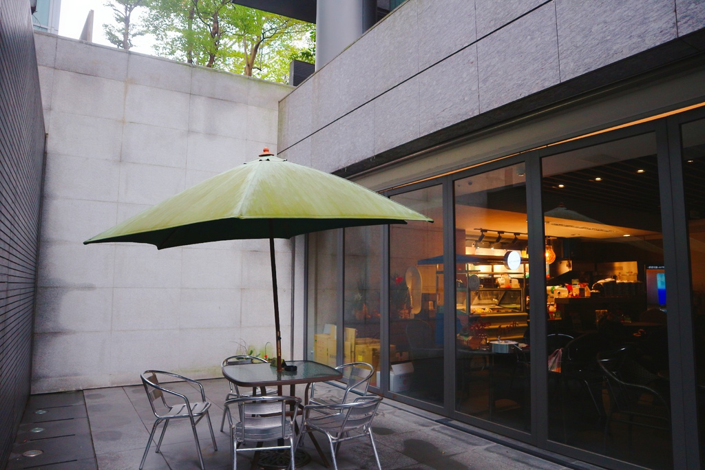 【內湖咖啡廳】MIT時尚創意飲品｜不限時大空間、甜點鹹食、飲料與手作冰淇淋均可一次滿足│飲料外送推薦 @💕小美很愛嚐💕