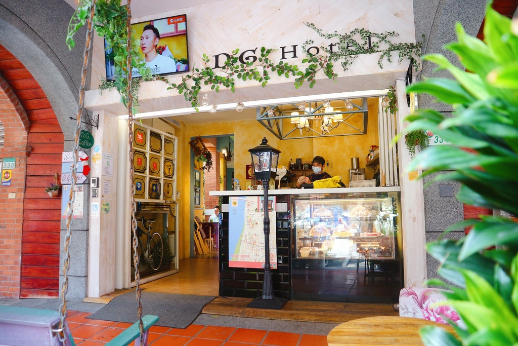 【大稻埕咖啡】D.G Café｜歐式鄉村風悠閒女孩最愛甜點 、下午茶！ @💕小美很愛嚐💕