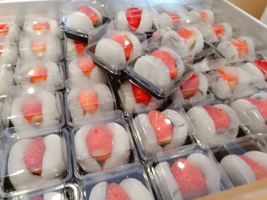 【大稻埕迪化街美食】滋養製菓｜70年老店正統日式糕點、日本和菓子專賣！草莓大福季節限定大推 @💕小美很愛嚐💕