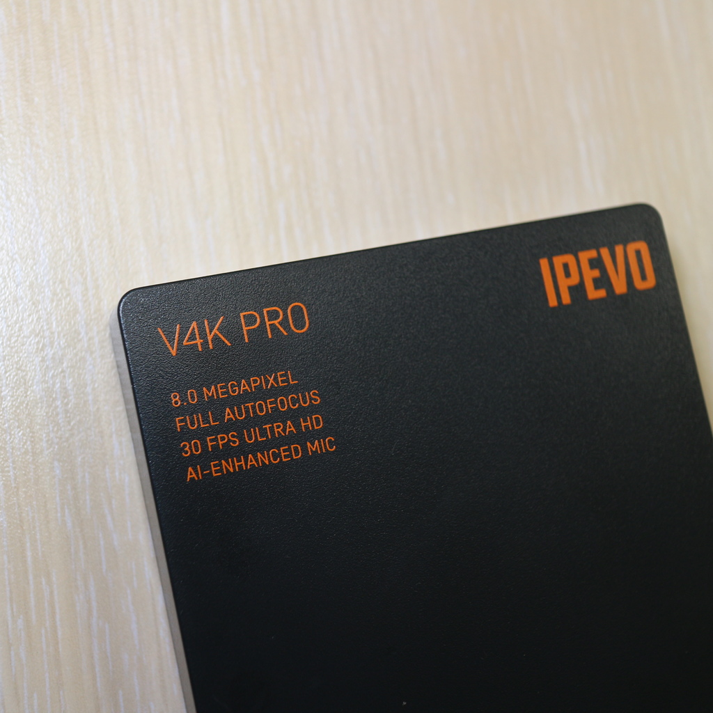 【開箱】IPEVO V4K PRO 800萬畫素 專業視訊教學/協作攝影機｜遠距離會議、教學必備工具 @💕小美很愛嚐💕
