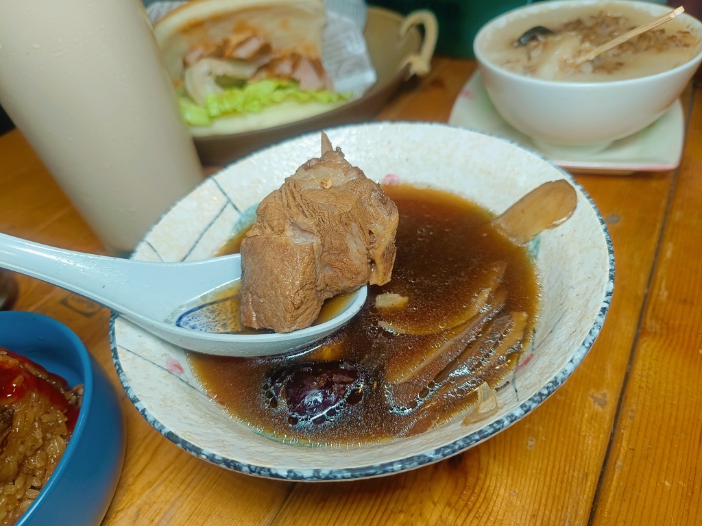 桃園南門市場美食｜迴刈 Gua Bao ｜經典傳承的古早味、一點一滴深獲食客的心！ @💕小美很愛嚐💕
